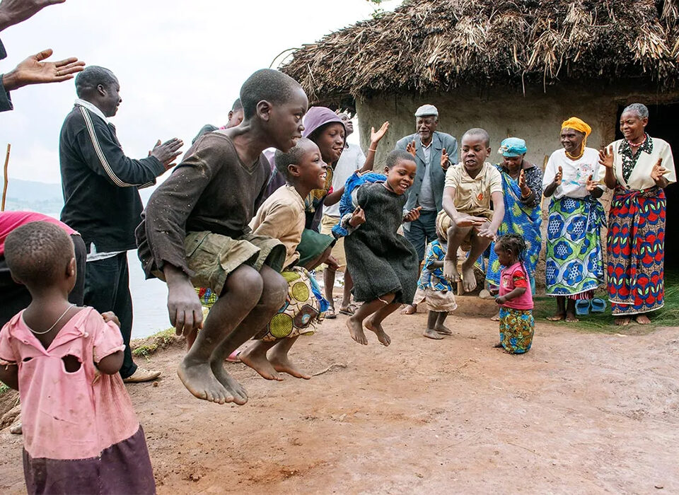 Cultural Experiences Around Lake Bunyonyi - Interacting with Local Communities