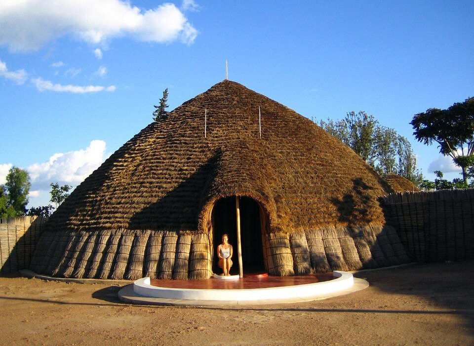 Gorilla Trekking and Cultural Adventure in Rwanda