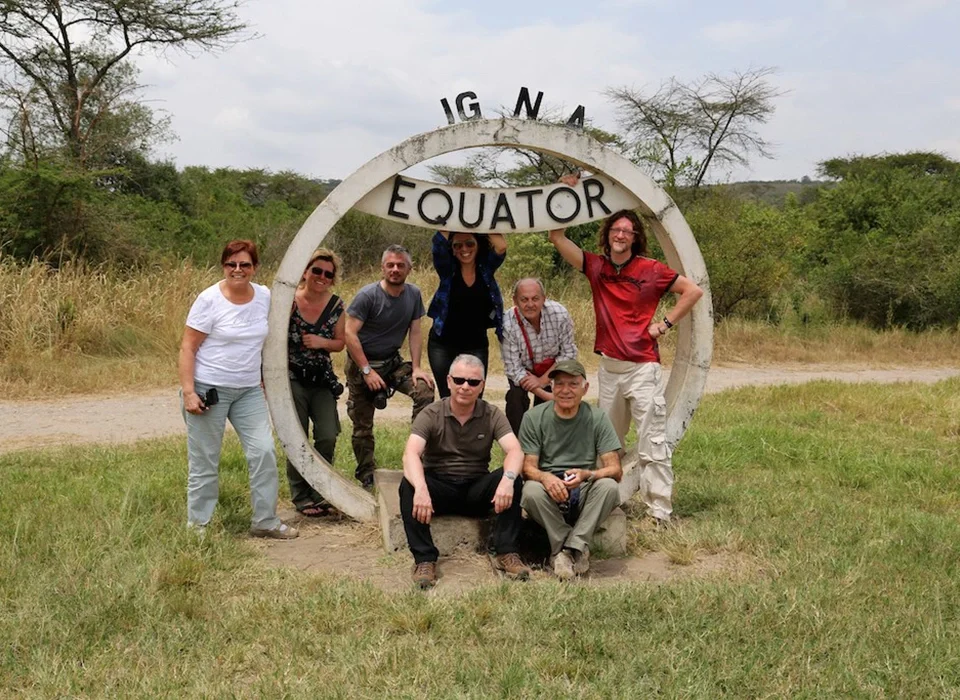 What is the best way of booking a safari adventure in Uganda-Africa