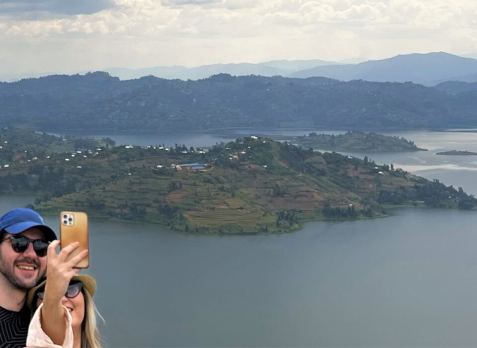 Exploring the Twin Lakes of Chahafi and Kayumbu