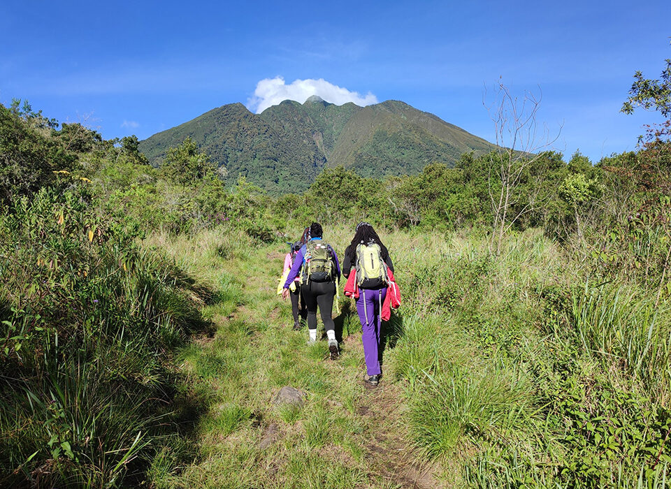 Hike Mount Sabyinyo