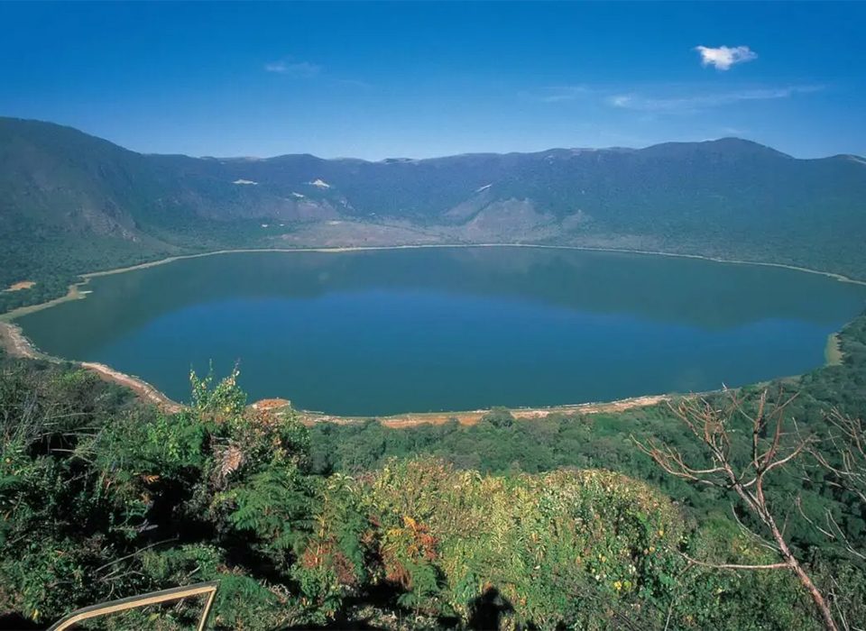 Where to hike crater lakes Uganda vs Rwanda
