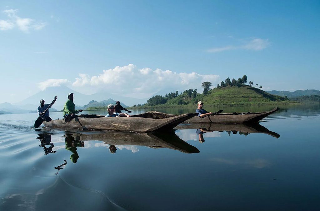 How to Combine Canoeing at Lake Mutanda with Nkuringo Gorillas