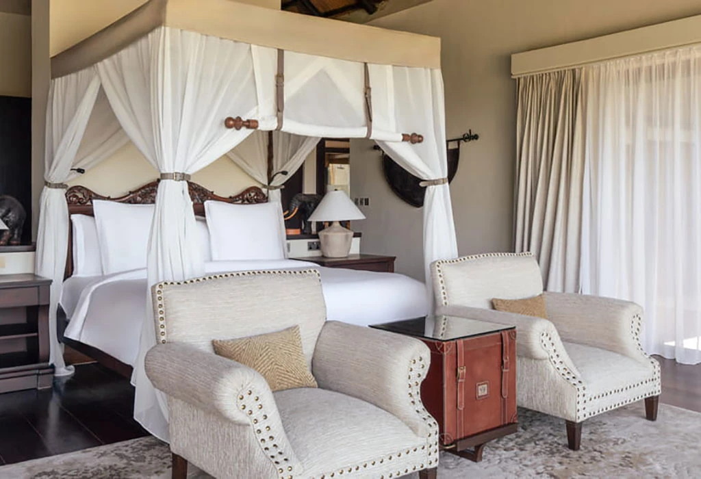 Room Options at Four Seasons Lodge