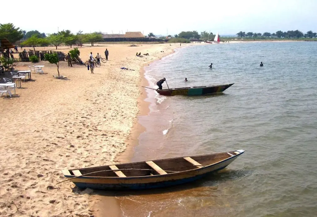 Relax at Lake Tanganyika-Safari in Burundi
