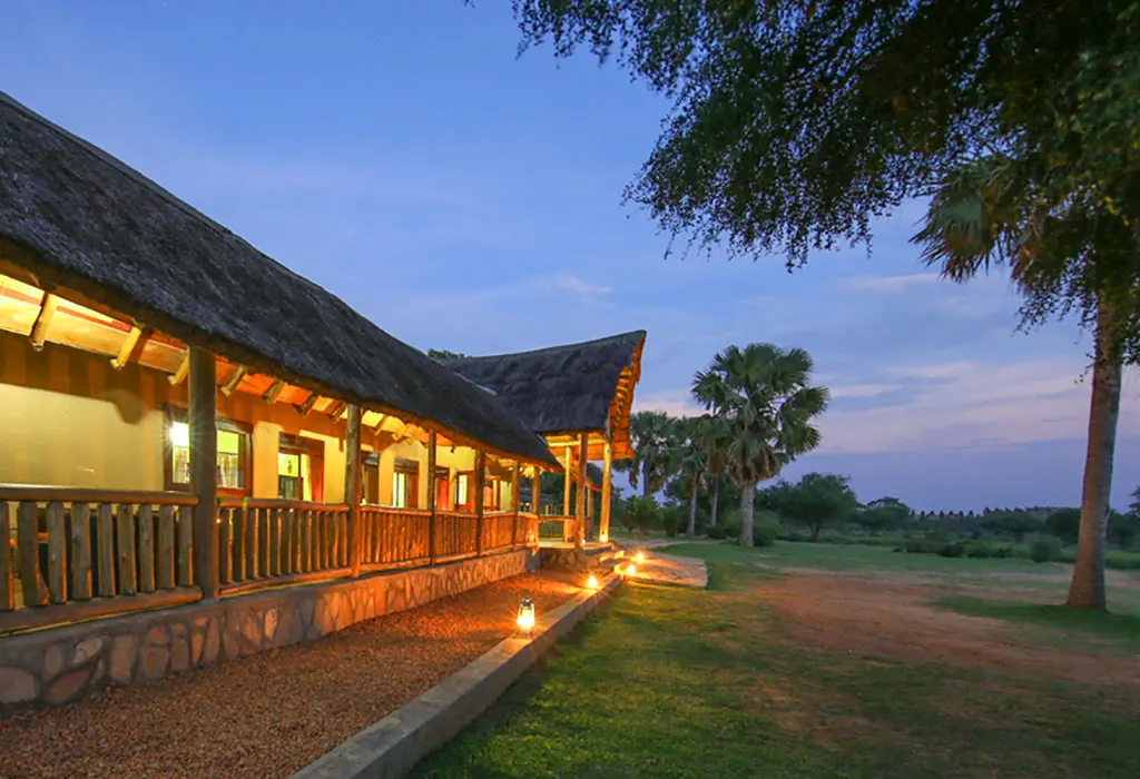 Pakuba Safari Lodge for your 3-day murchison falls safari